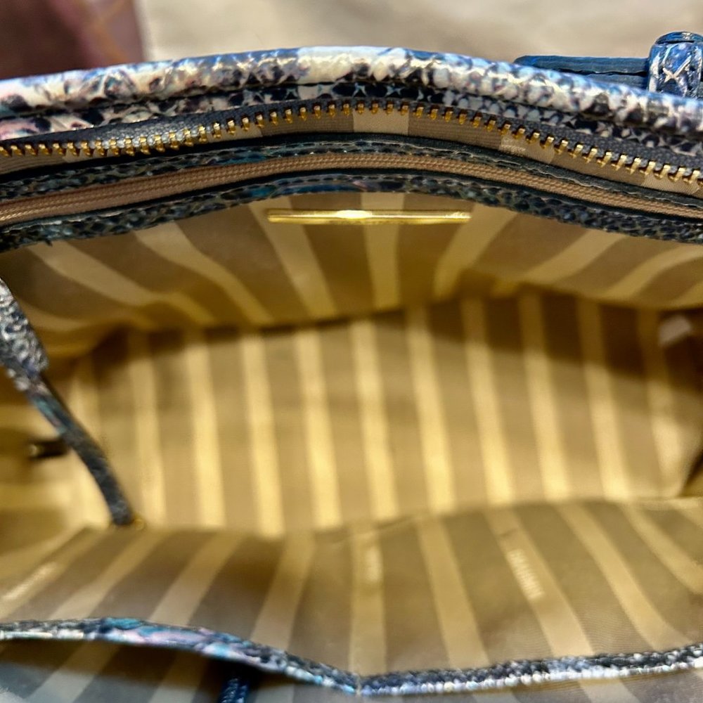 Handbag - Picture 3 of 4